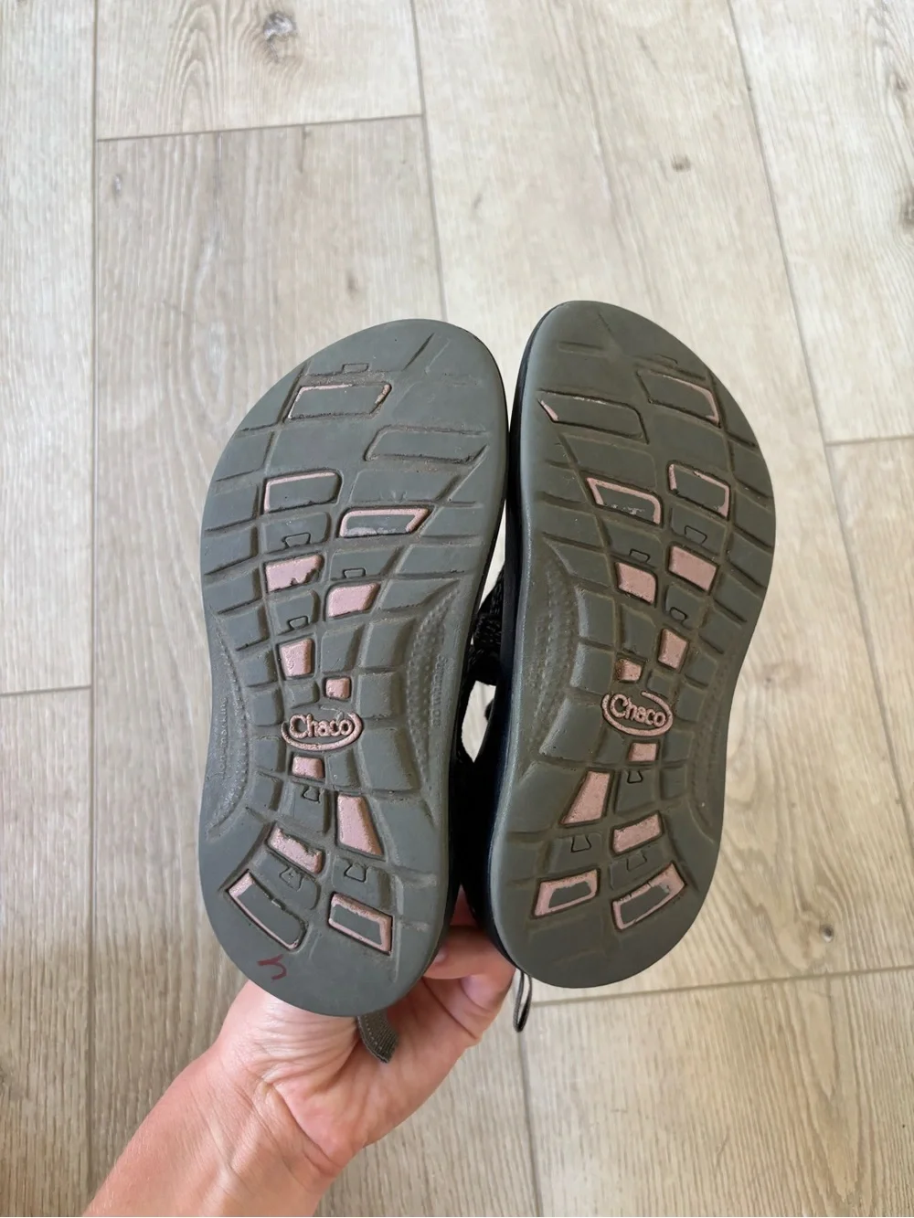 CHACO Sandals Kid’s Size 11
